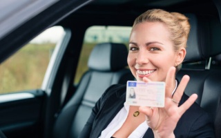 中国人在塞尔维亚开车可以使用中国驾照吗?怎么换国际驾照IDP?